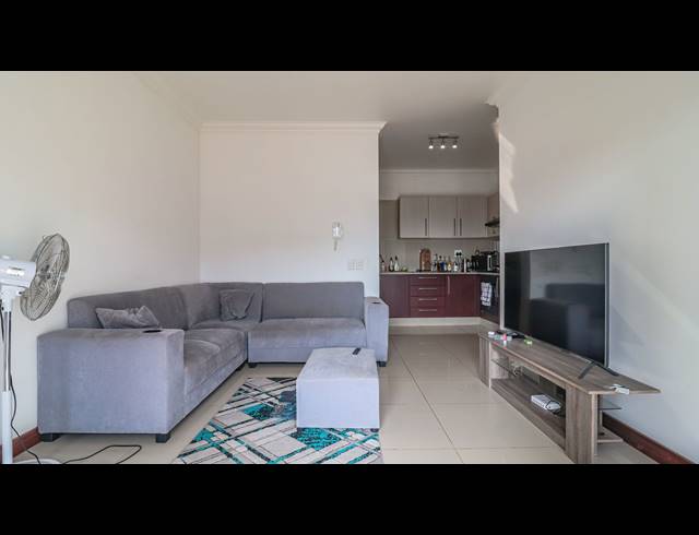 2 BEDROOM APARTMENT FOR SALE IN UMHLANGA RIDGE